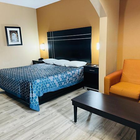 Executive Inn & Suites Floresville Exteriér fotografie