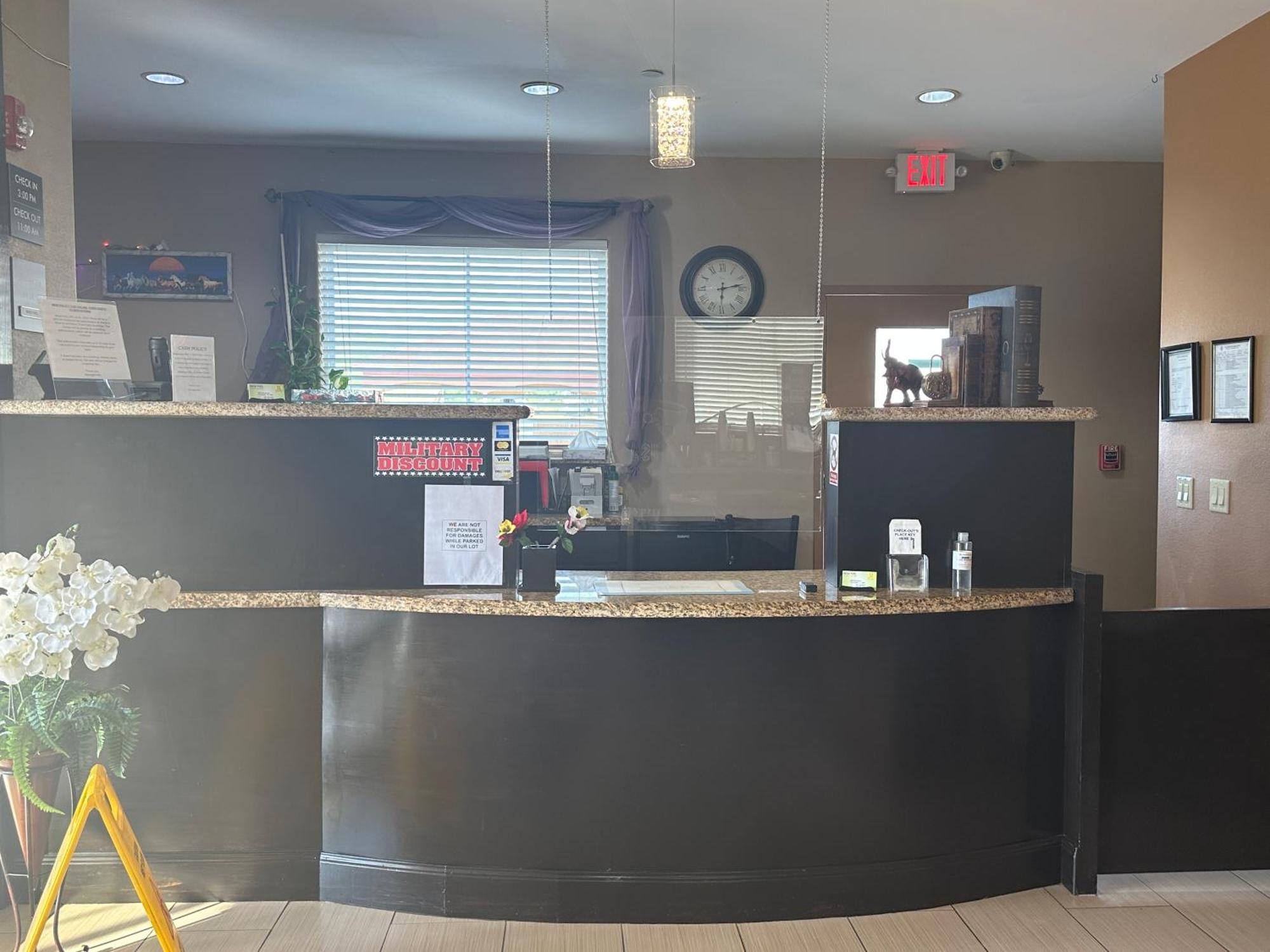 Executive Inn & Suites Floresville Exteriér fotografie